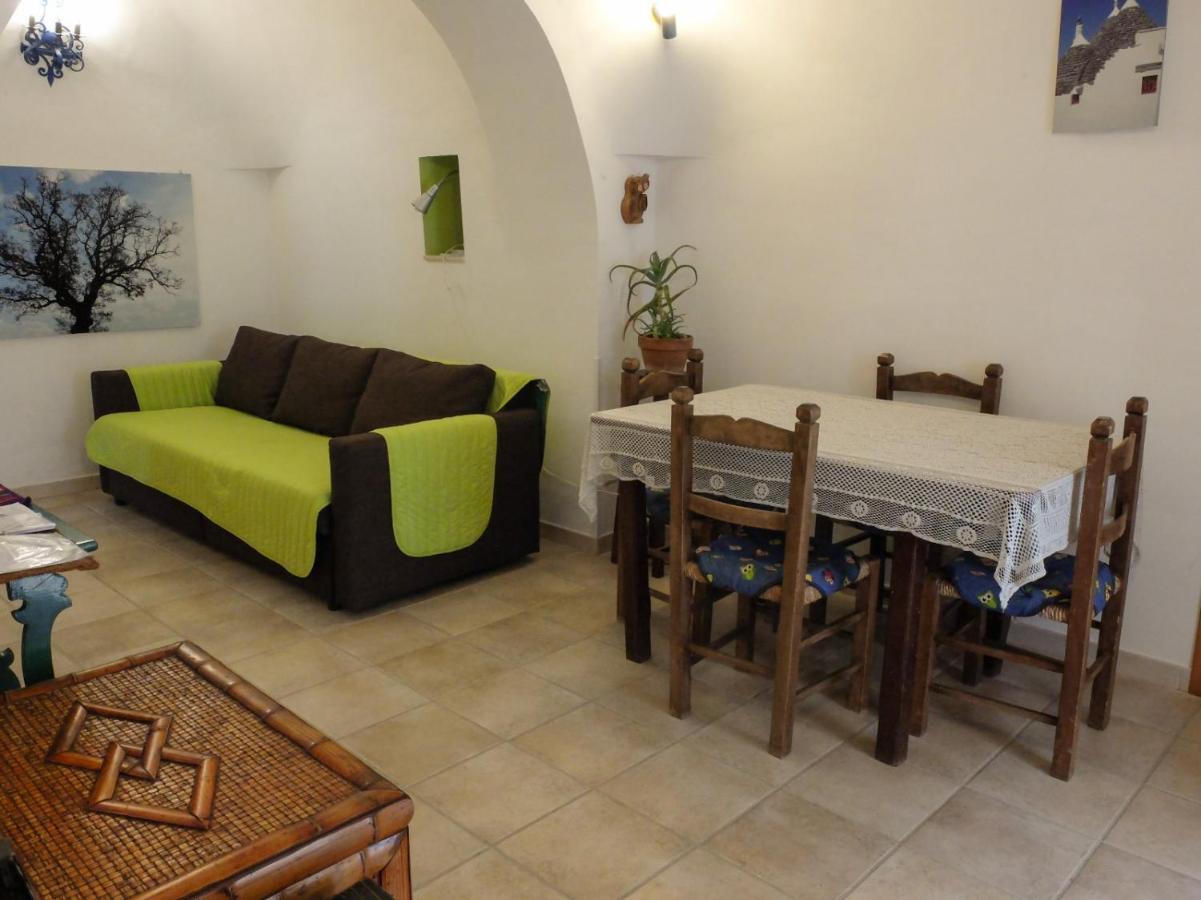 Trullo Chiari Di Bosco Villa มาร์ตินาฟรังกา ภายนอก รูปภาพ